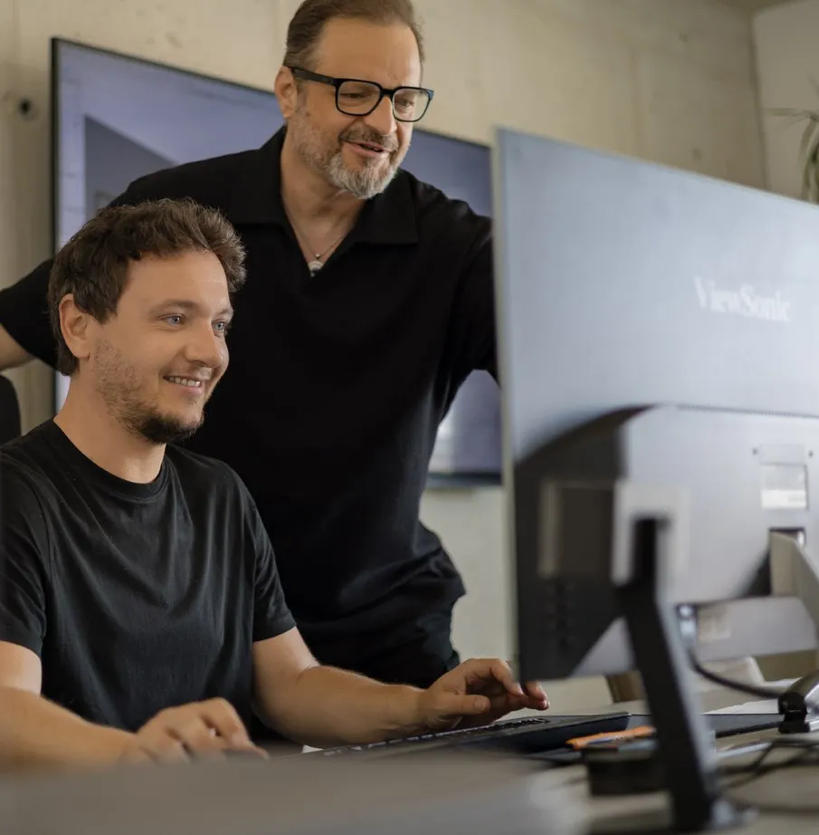 Das Team von Dein HausBauPlan bei der Planung